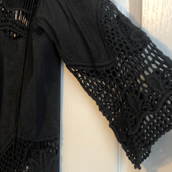 Top - Picture 2 of 4